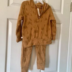 Childhoods Clothing Trees Set